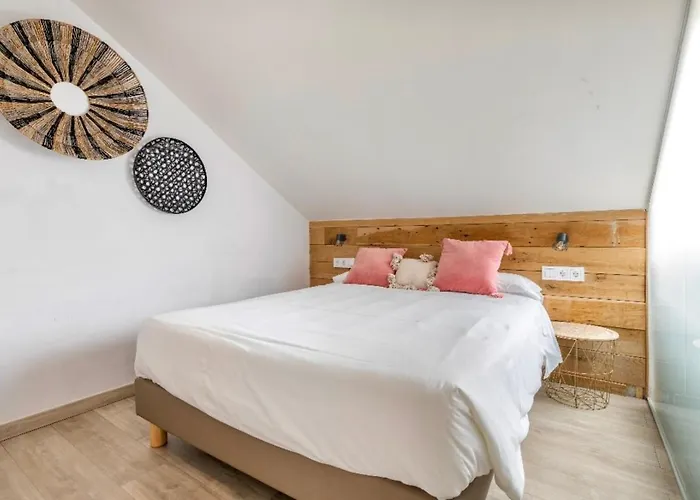 Chic Humaralet, Pie De Pistas, Free Parking