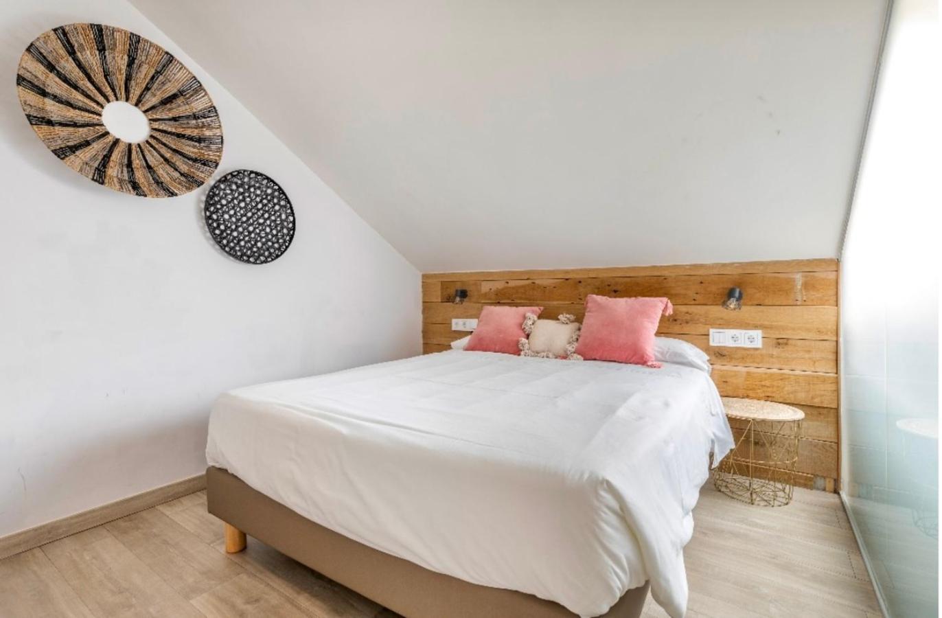 Chic Humaralet, Pie De Pistas, Free Parking